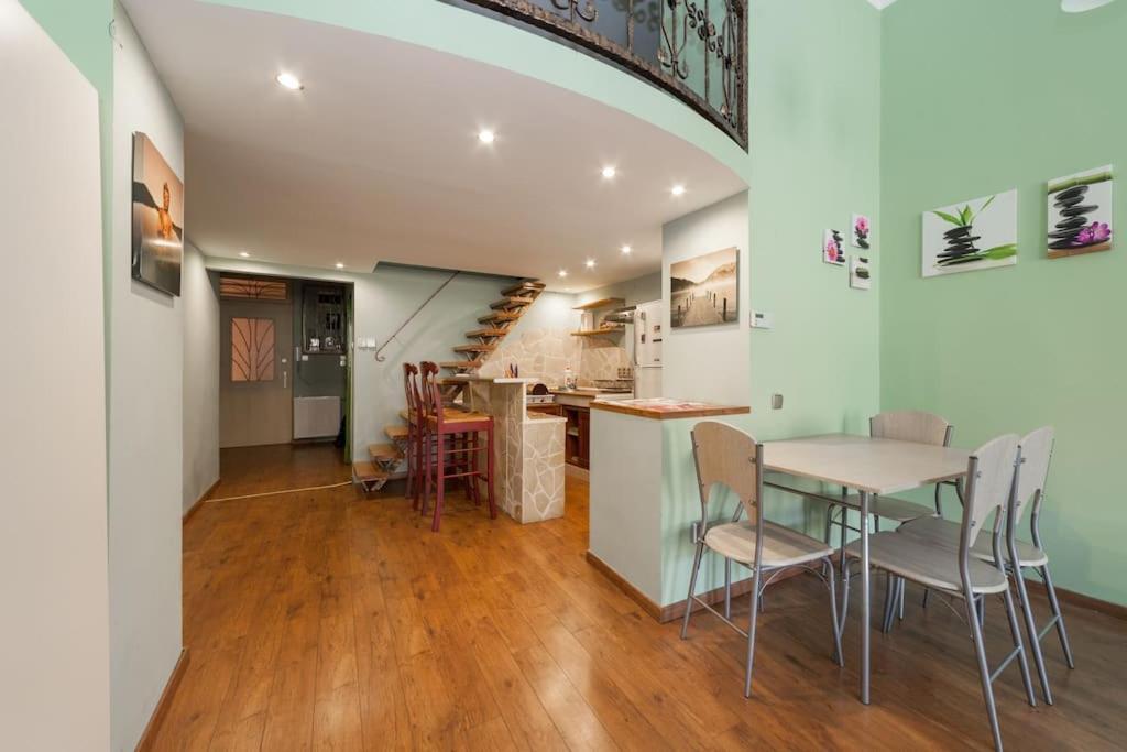 Main Street Apartment / Heart Of Bp Budapest Ngoại thất bức ảnh